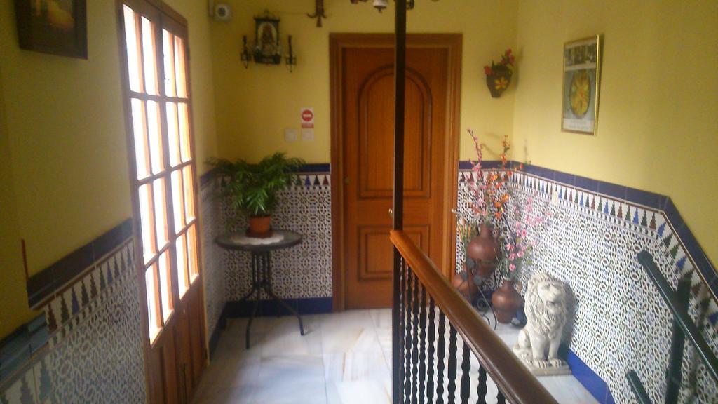 Hostal Virgen Del Rocio Ronda Exterior photo